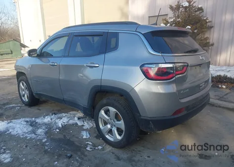 2019 Jeep Compass Latitude 4X4 from USA, damaged, VIN 3C4NJDBB6KT839388
